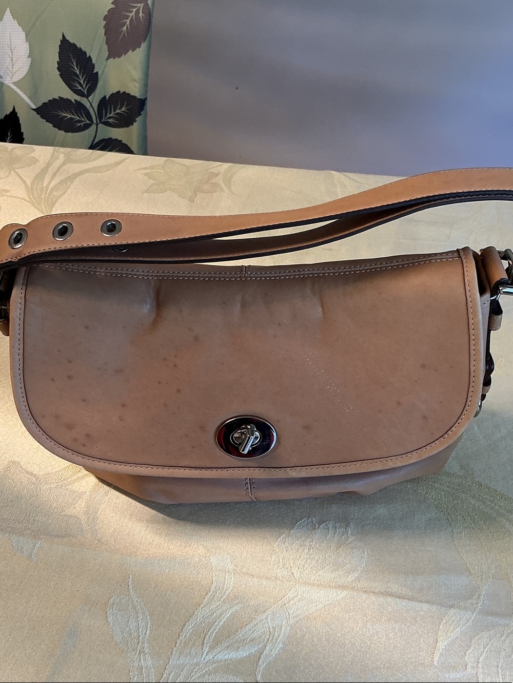 Coach Legacy Leather Shoulder Bag in Tan - style F15170 convertible straps